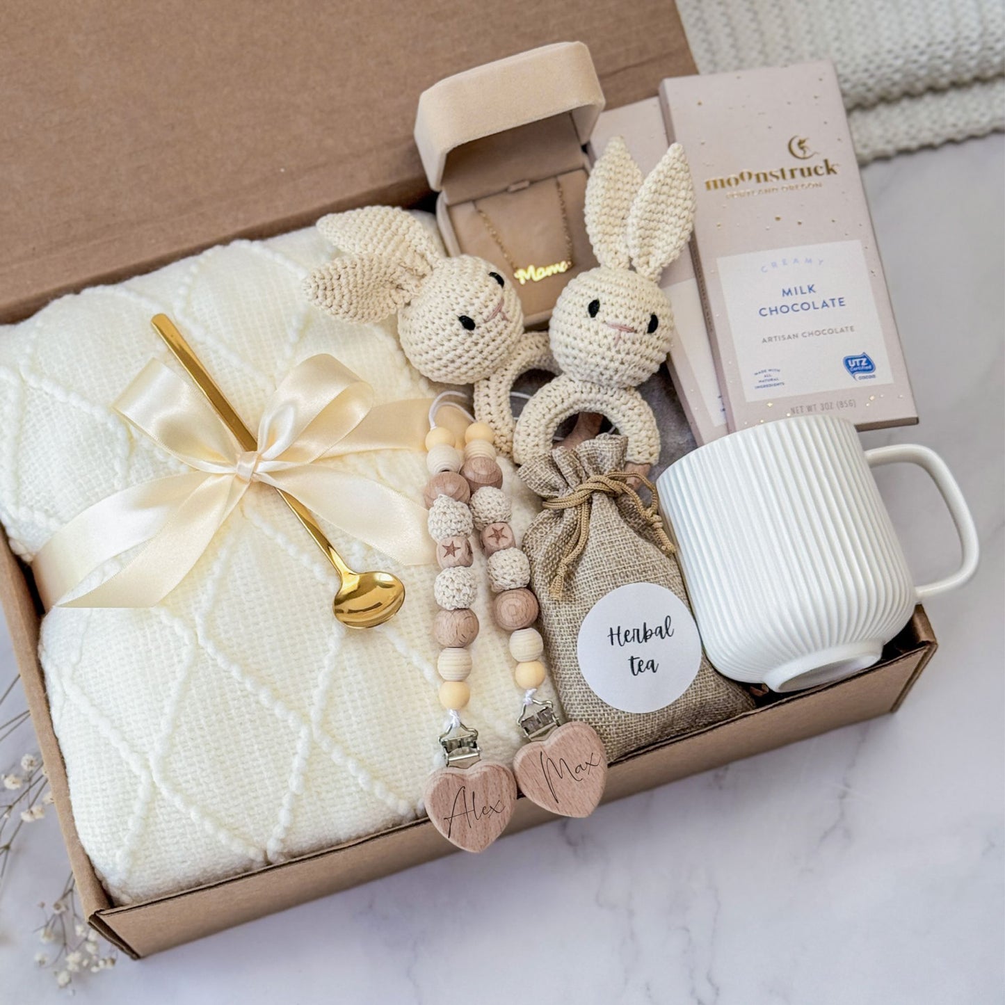 Welcome Baby Twins Gift Box | Neutral