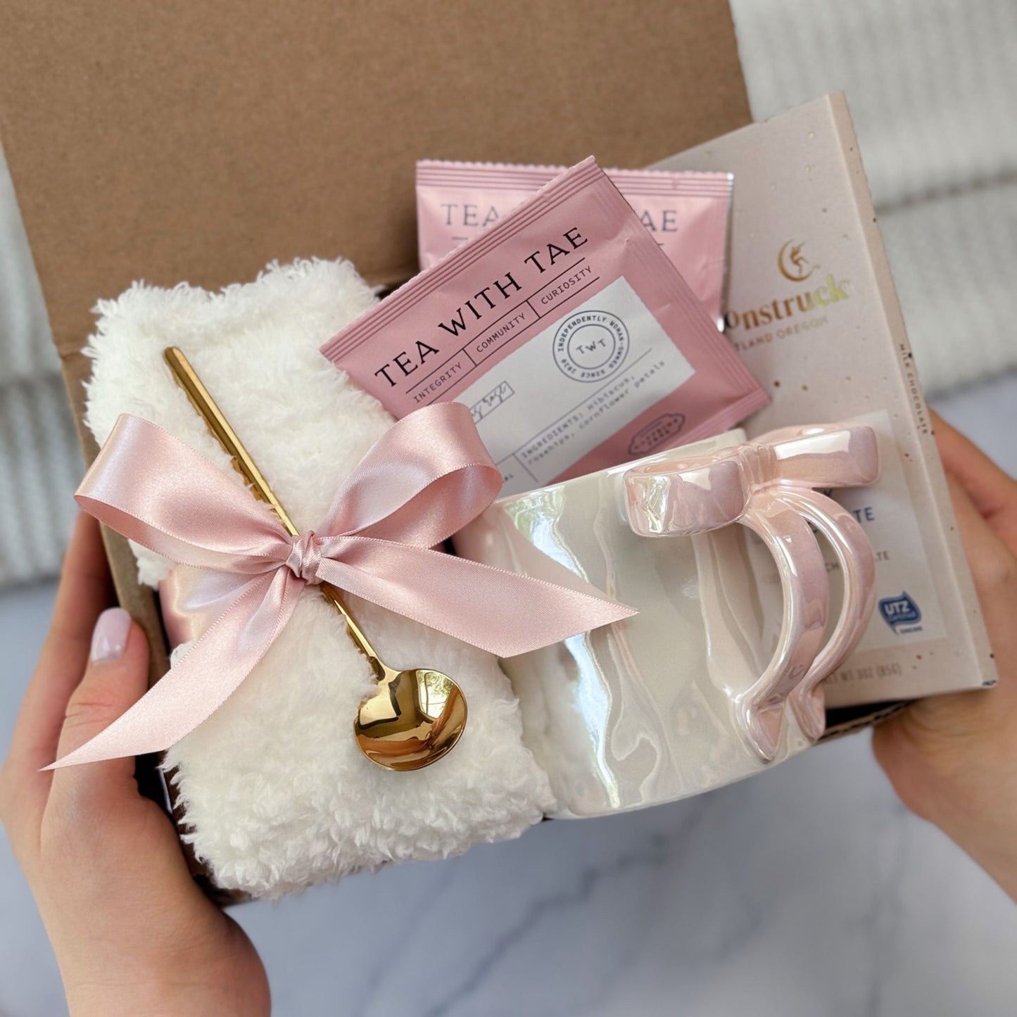 Coquette Bow Mug Gift Set