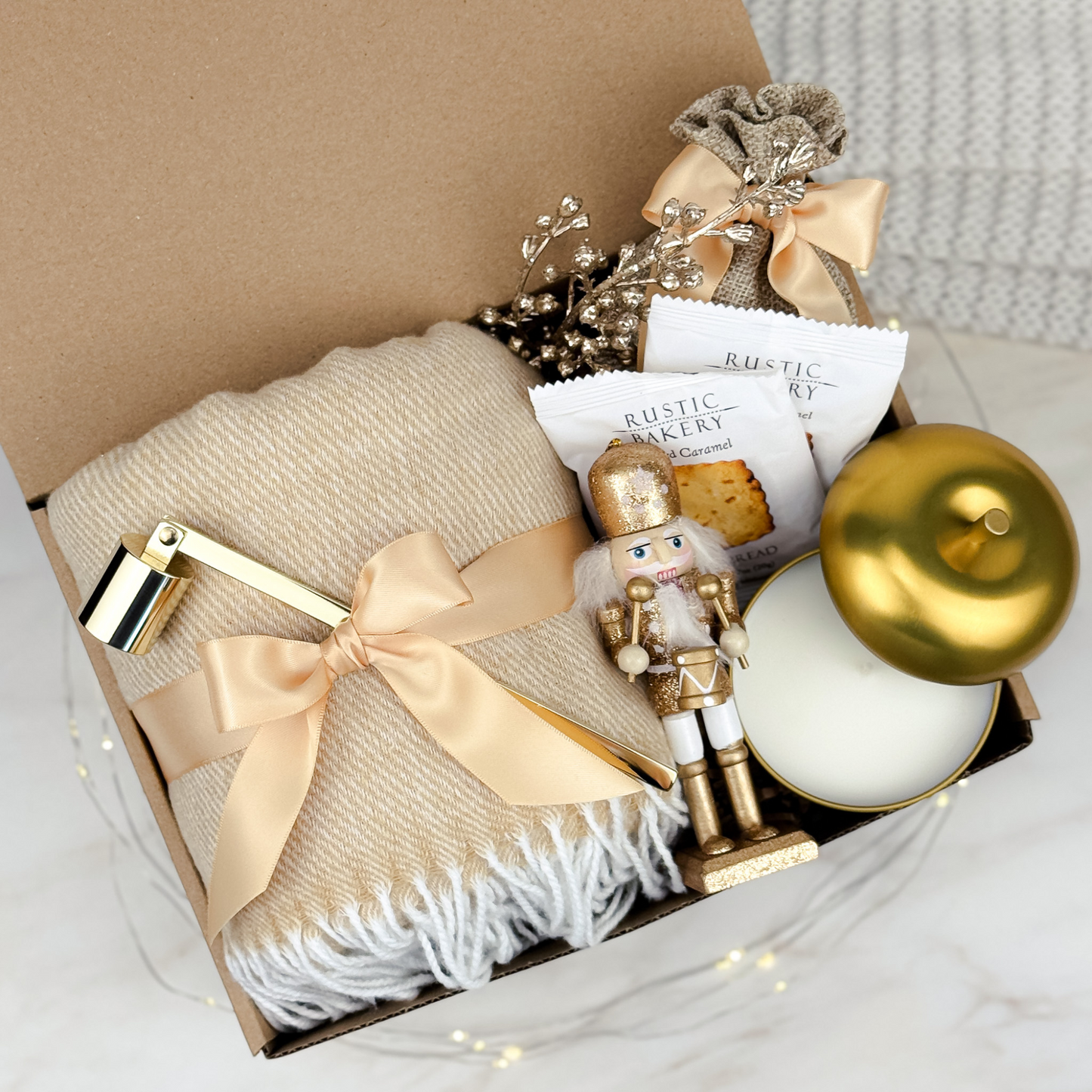 Golden Apple | Christmas Gift Box