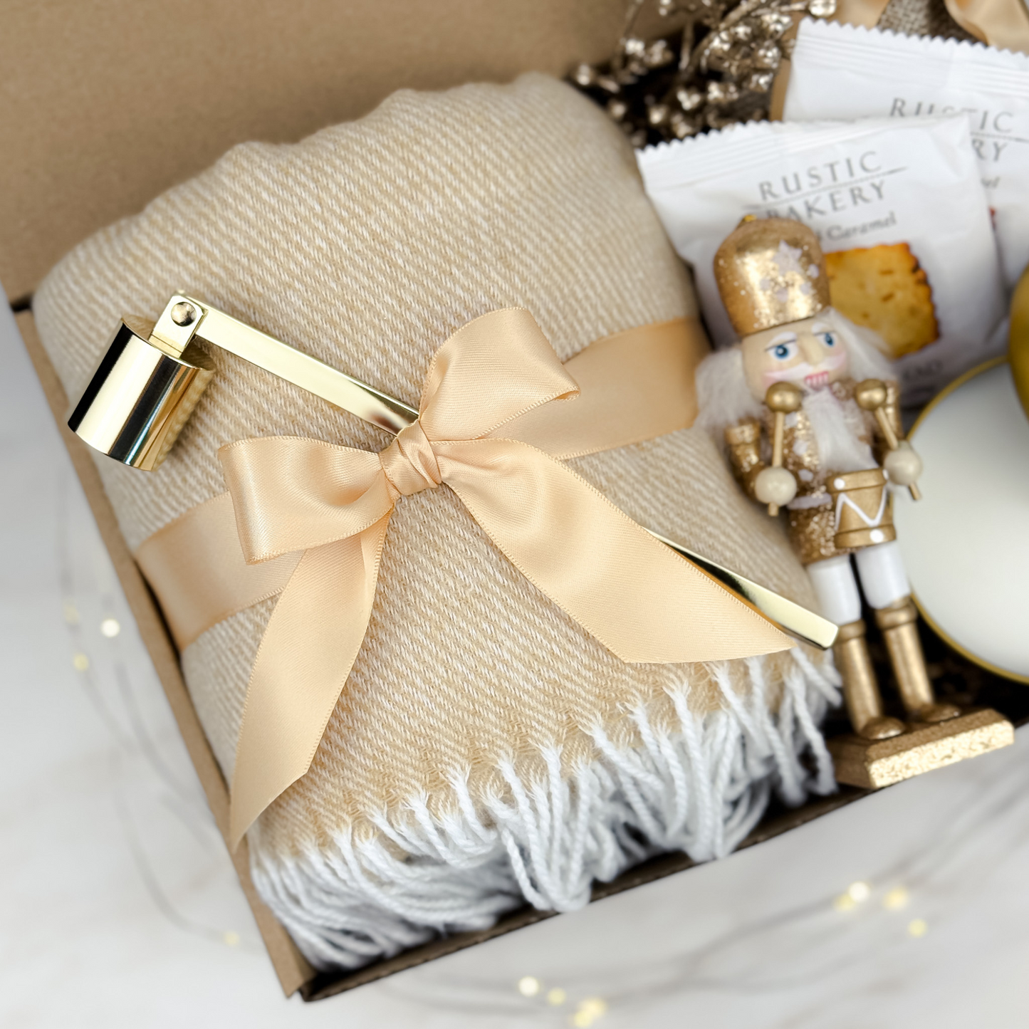 Golden Apple | Christmas Gift Box