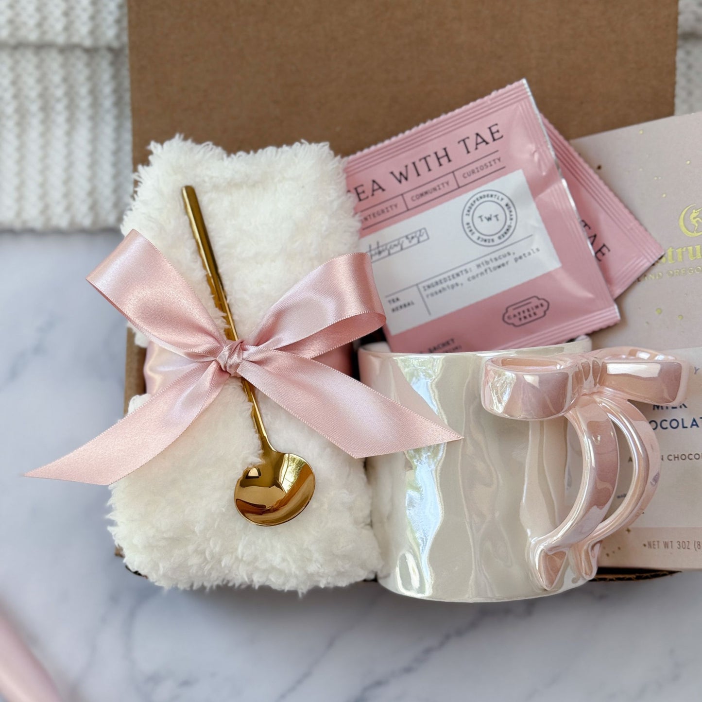 Coquette Bow Mug Gift Set