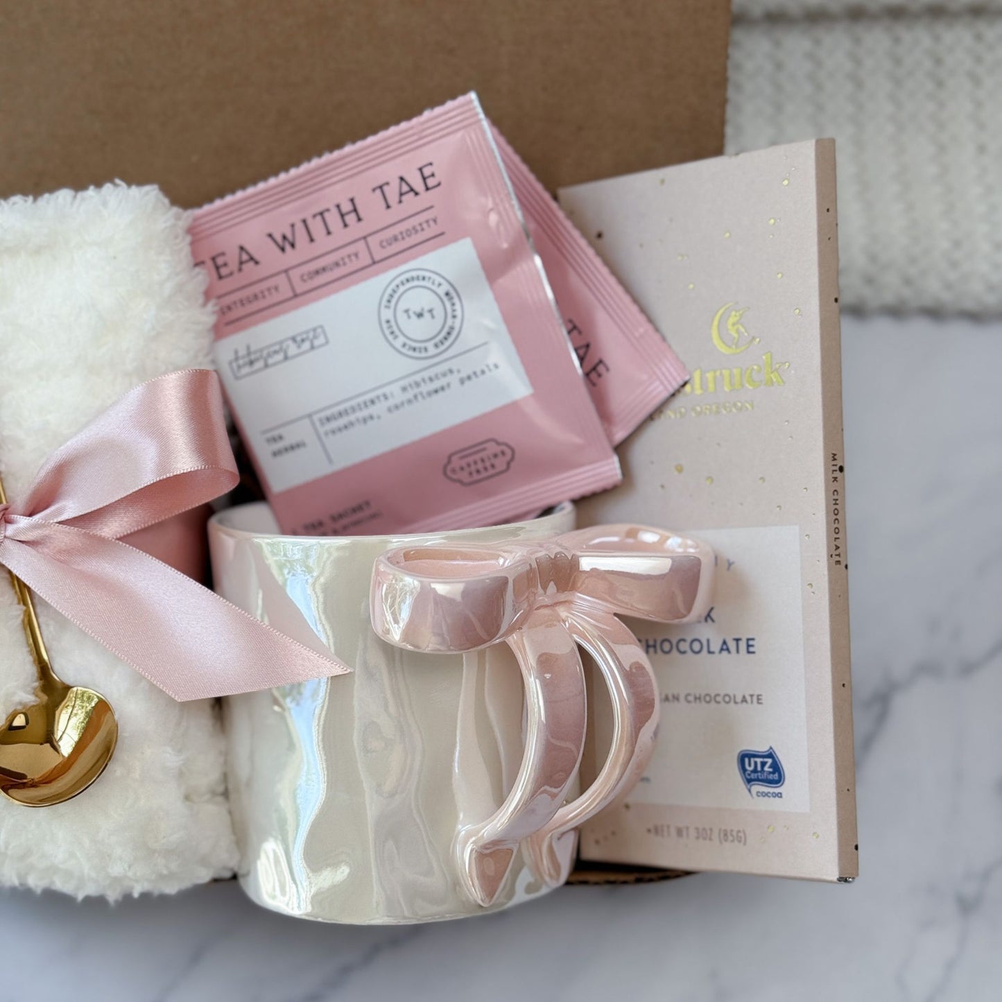 Coquette Bow Mug Gift Set